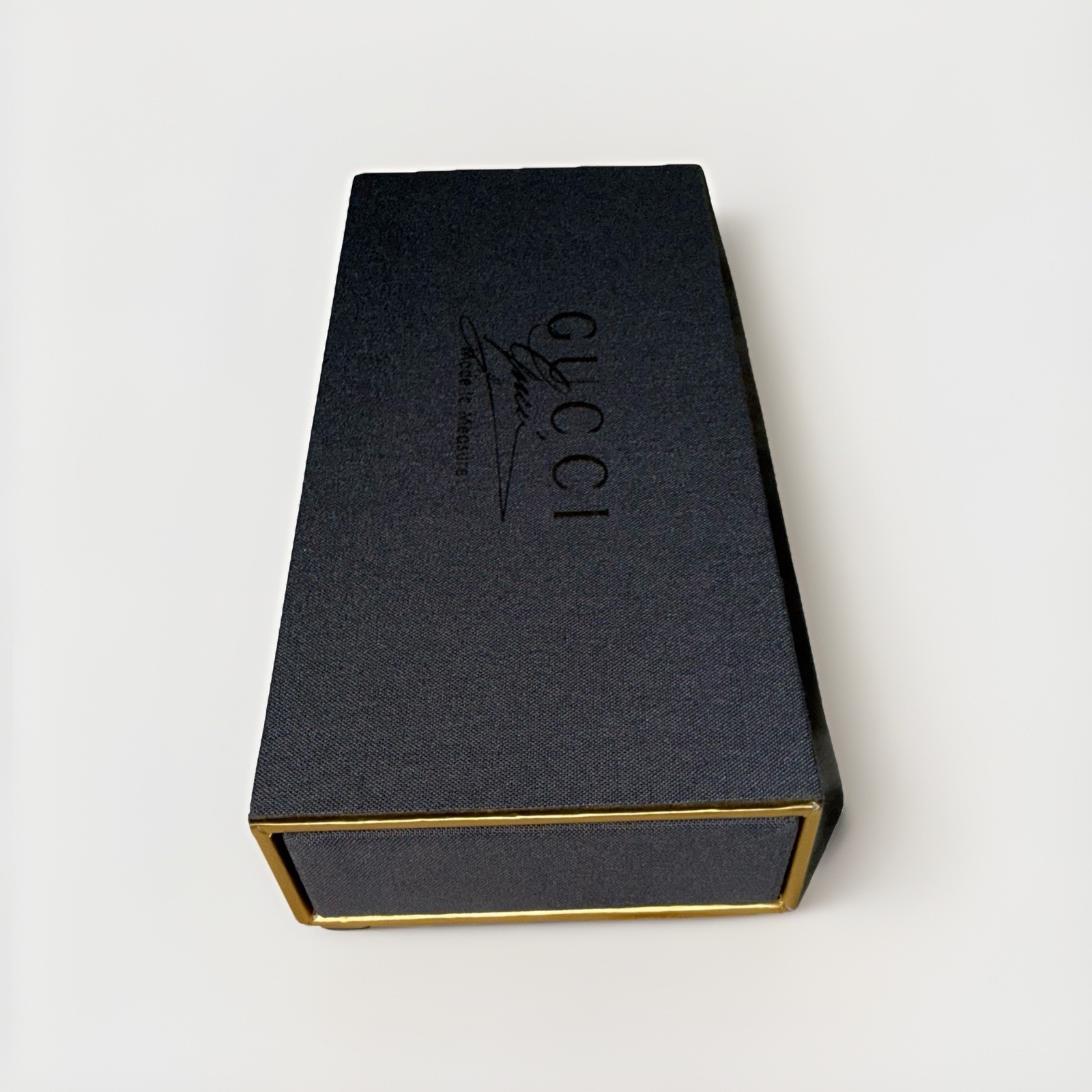 Gucci Made to Measure Shoe Horn Pre Owned In Original Box Gold Parfums 6 Inches