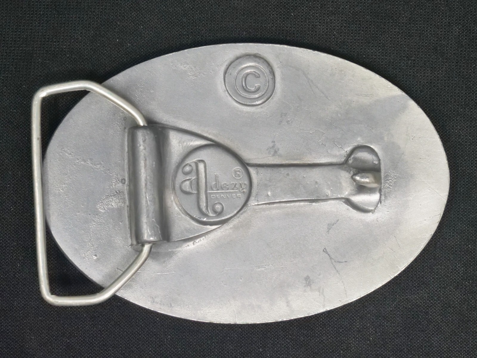 A.J. Dezy Denver American Sportsmans Club Pewter Belt Buckle 3 3/4″ Wide