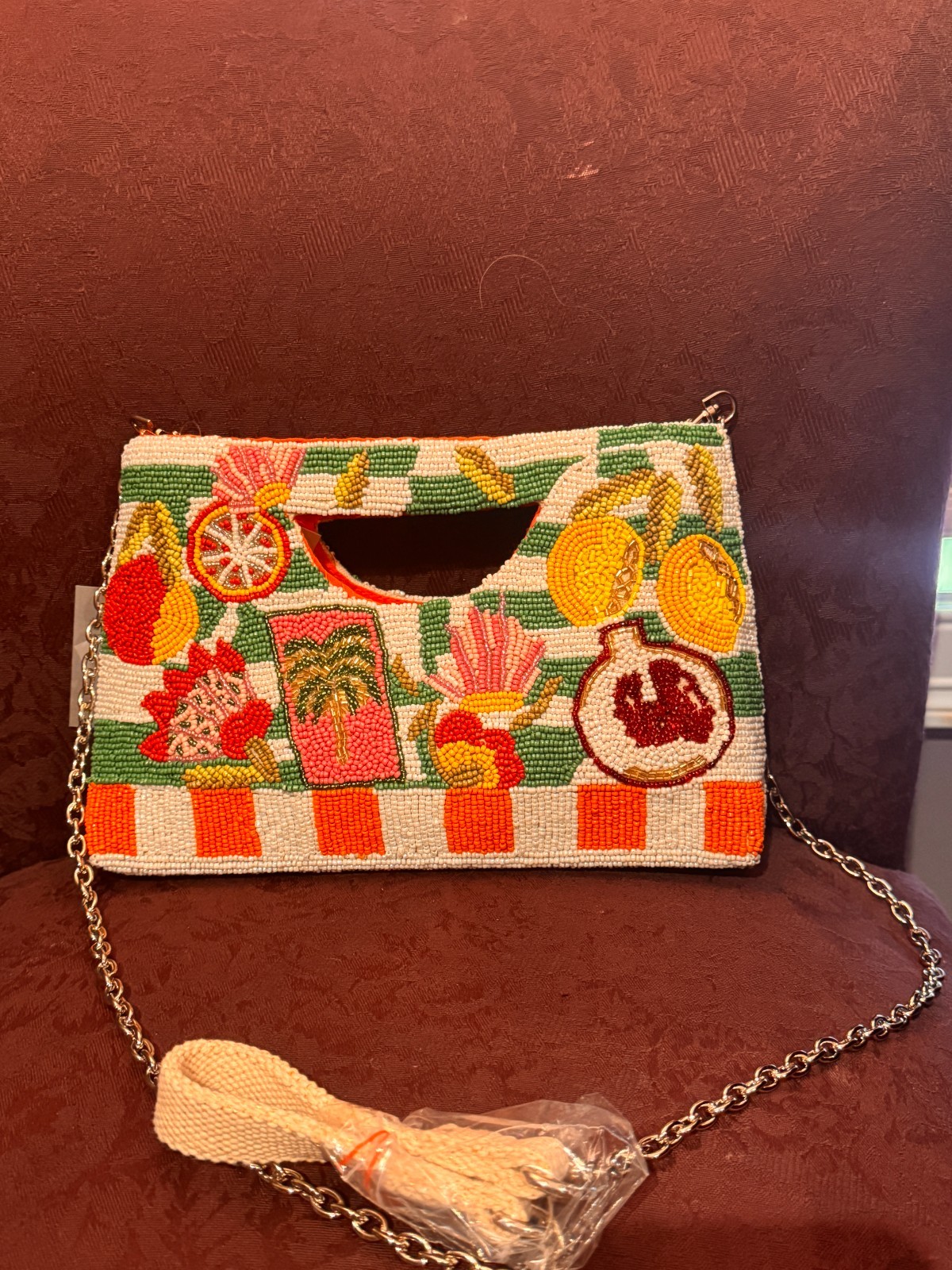 VIRAL America & Beyond TROPICAL THEMED HAND BEADED HANDBAG NWT -HARD TO FIND!