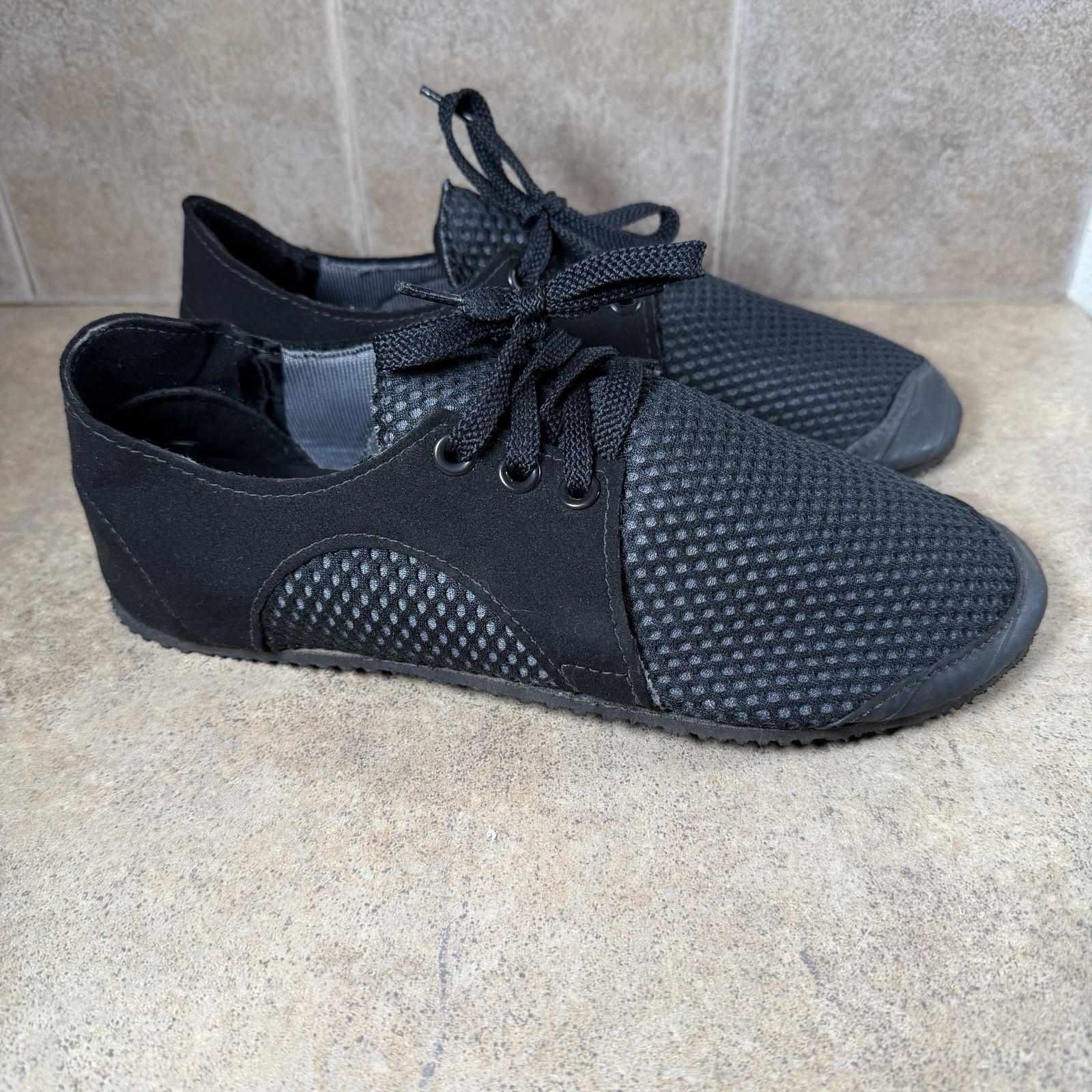 Softstar Dash RunAmoc Zero Drop Vegan Barefoot Shoes Black Vibram Size 8 Wide