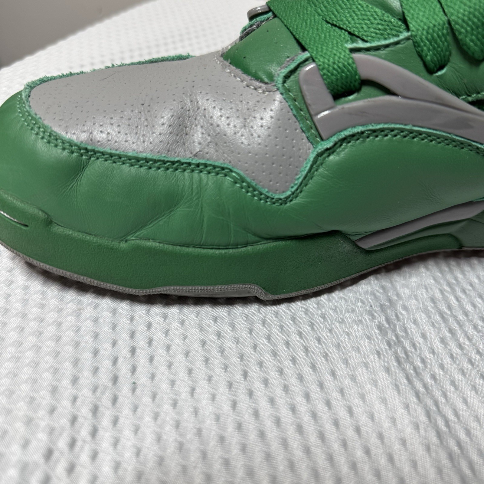 Reebok Pump Omni Zone 2 Celtics Rare 11.5