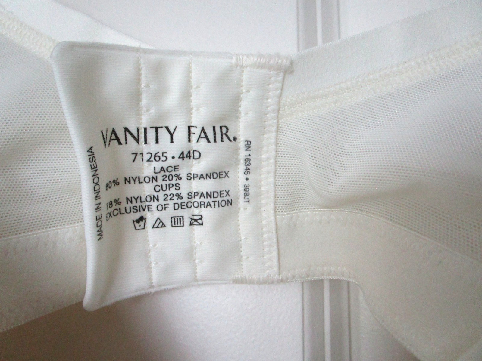 Vanity Fair 71265 Breathable Luxe Full Figure Wirefree Bra White 44D NEW