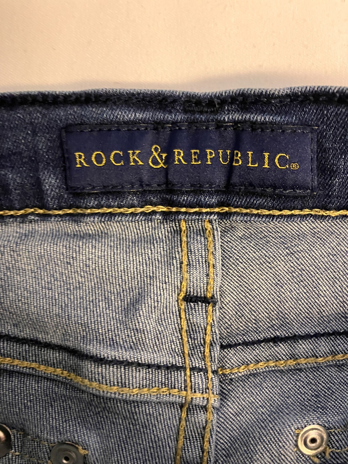 Rock & Republic Stone Washed Mid Rise Blue Cotton Denim Jeans Size 4 EC!