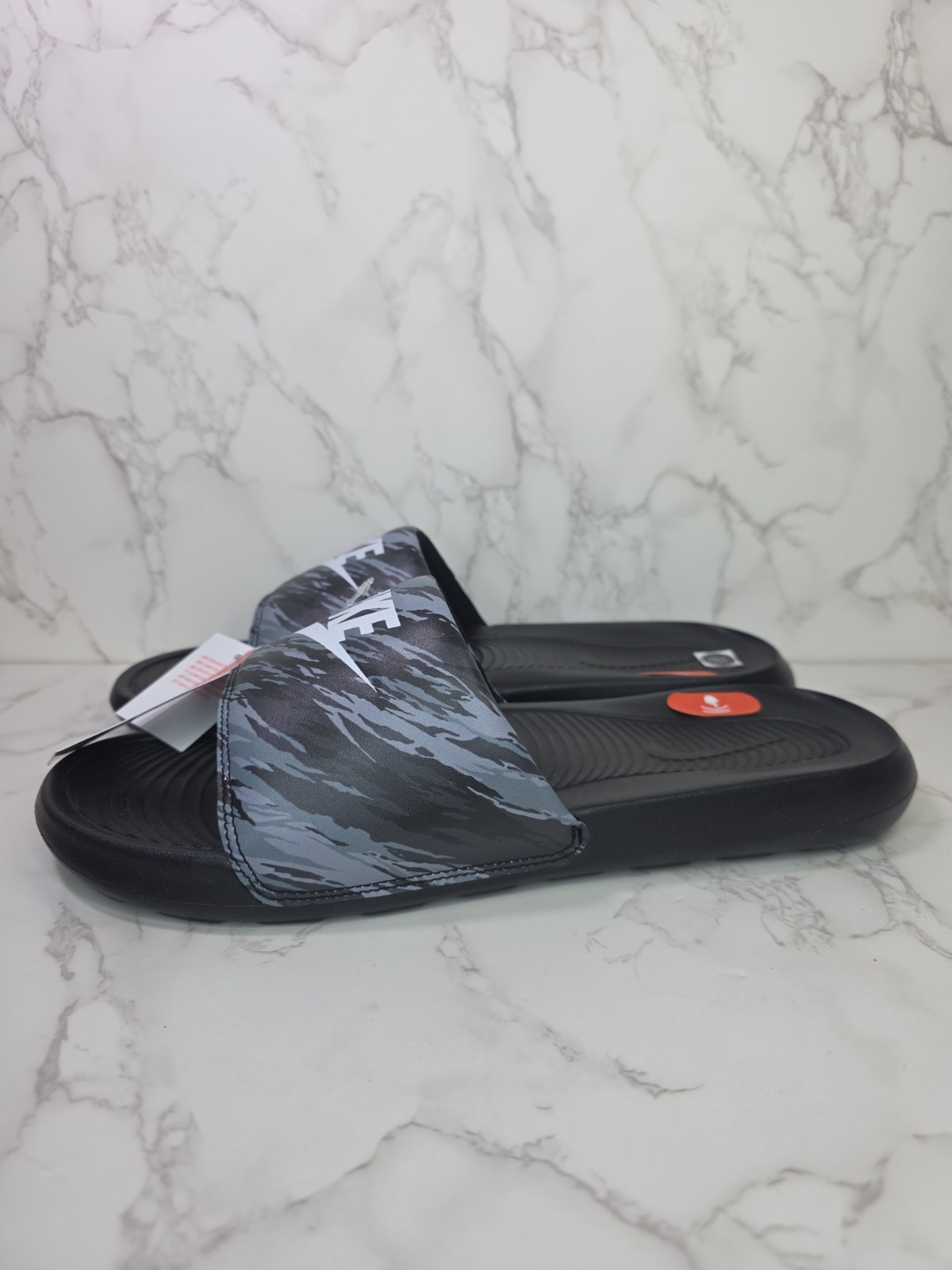 Nike Victori One Slide Black Grey Size 11 CN9678 009 Slides New W Tags Box