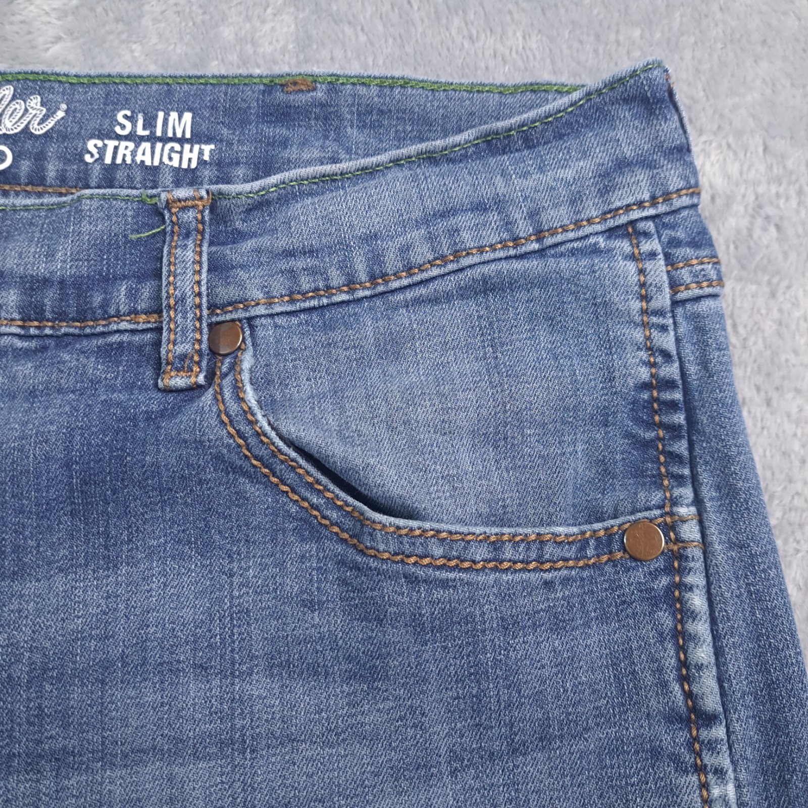 Wrangler Retro Men’s Size 36×32 Slim Straight Stretch Denim Blue Jeans Cowboy