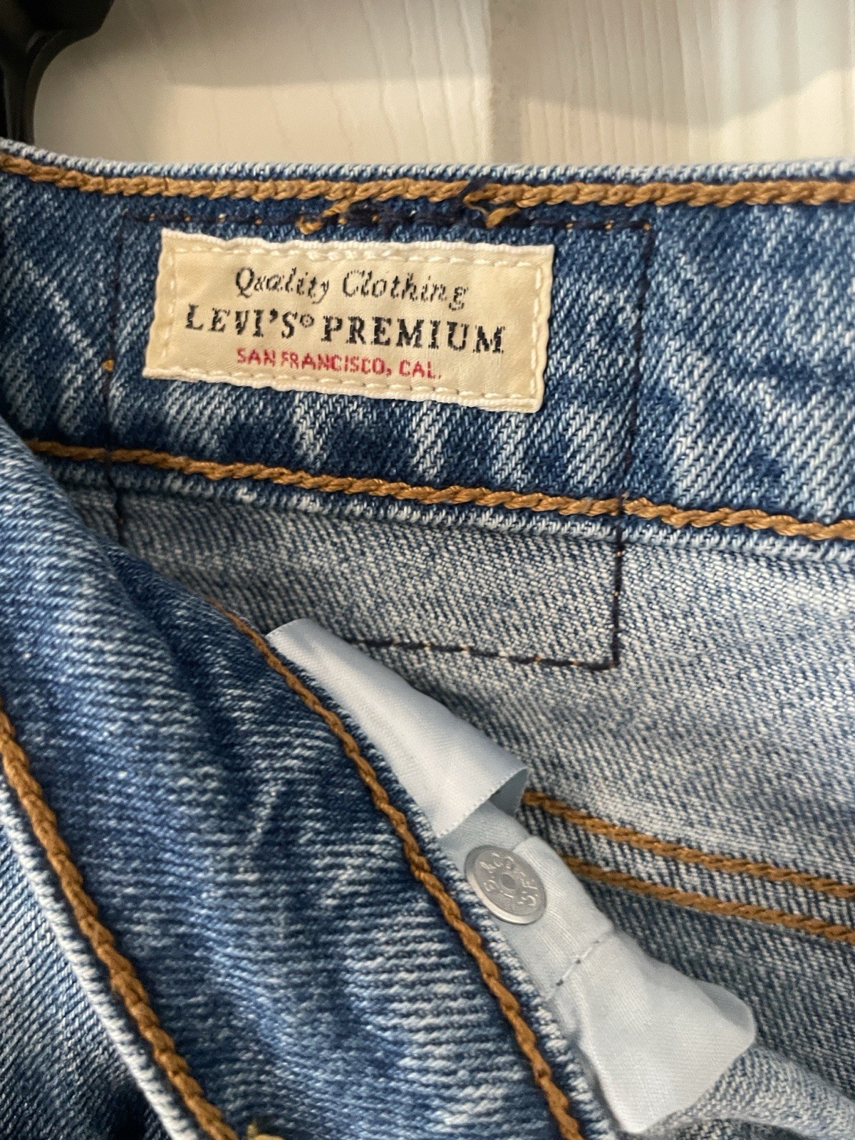 Levi’s Premium Ribcage Straight Ankle Jeans Women’s Size 27 High Rise 99% Cotton