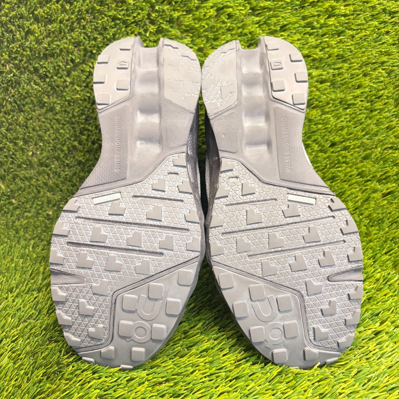 On Cloudsurfer Trail Womens Size 8.5 Eclipse Black Gray Running Shoes Sneakers