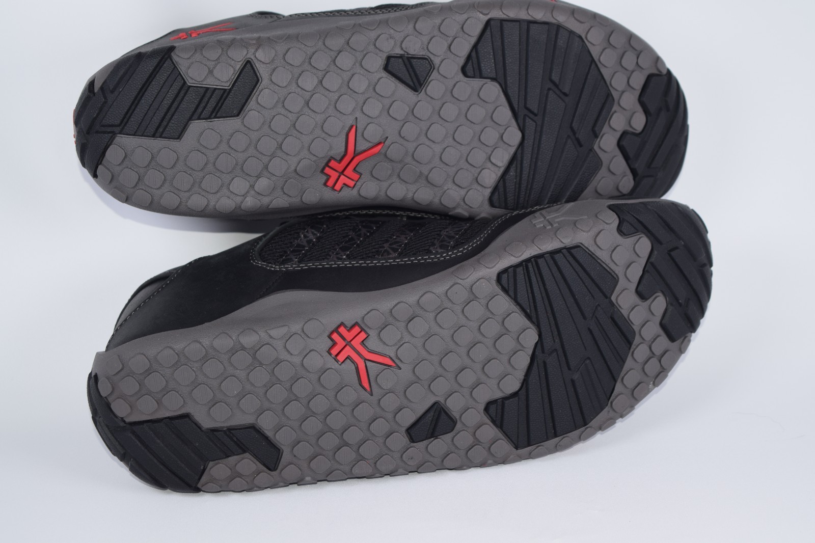KURU Mens Chicane Black Red Supportive Leather Hiking Trail Shoes Size 12.5 M