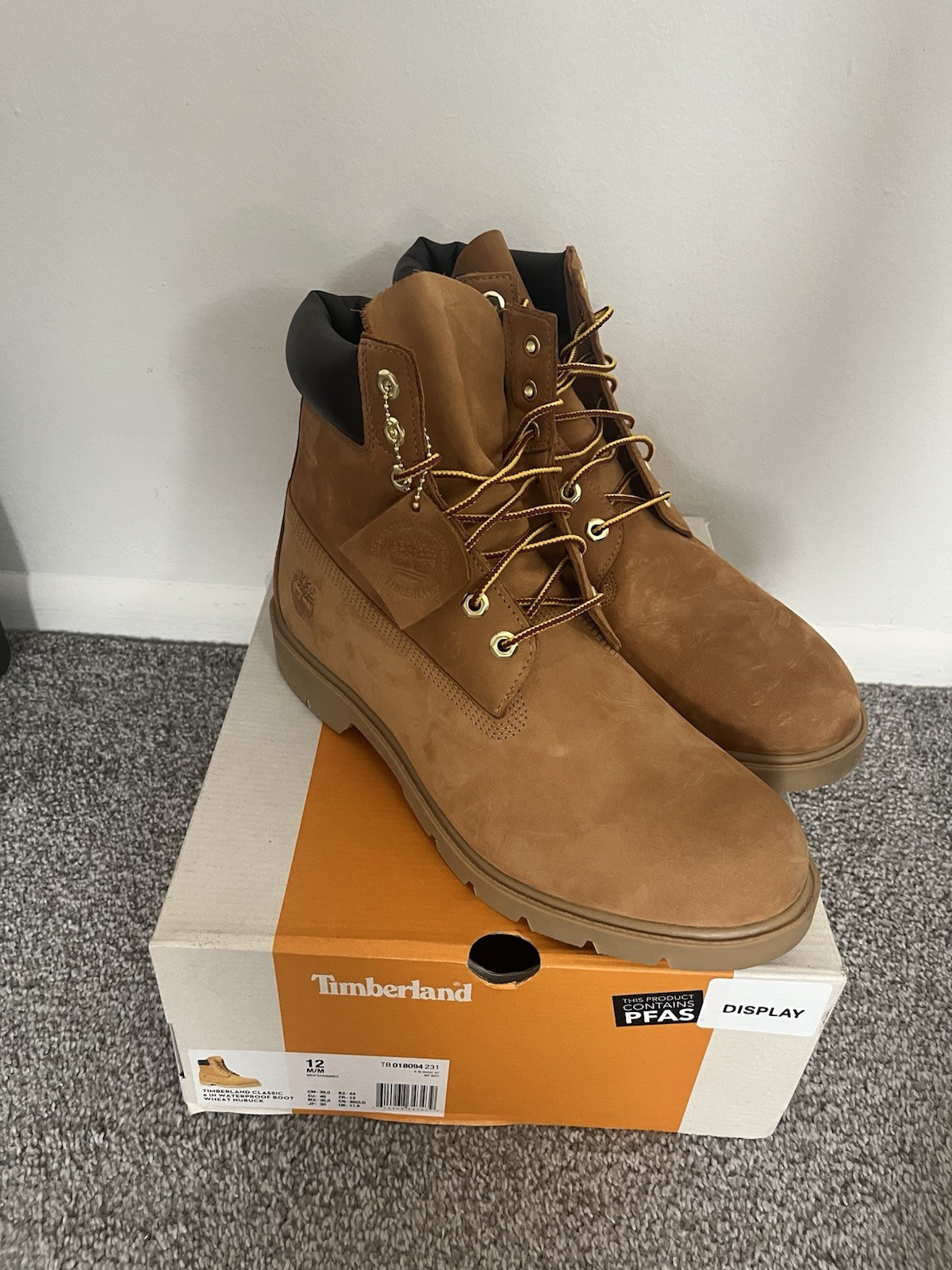 Timberland 10061024 Men’s Premium 6″ Waterproof Boots – Wheat Nubuck, Size 12 M