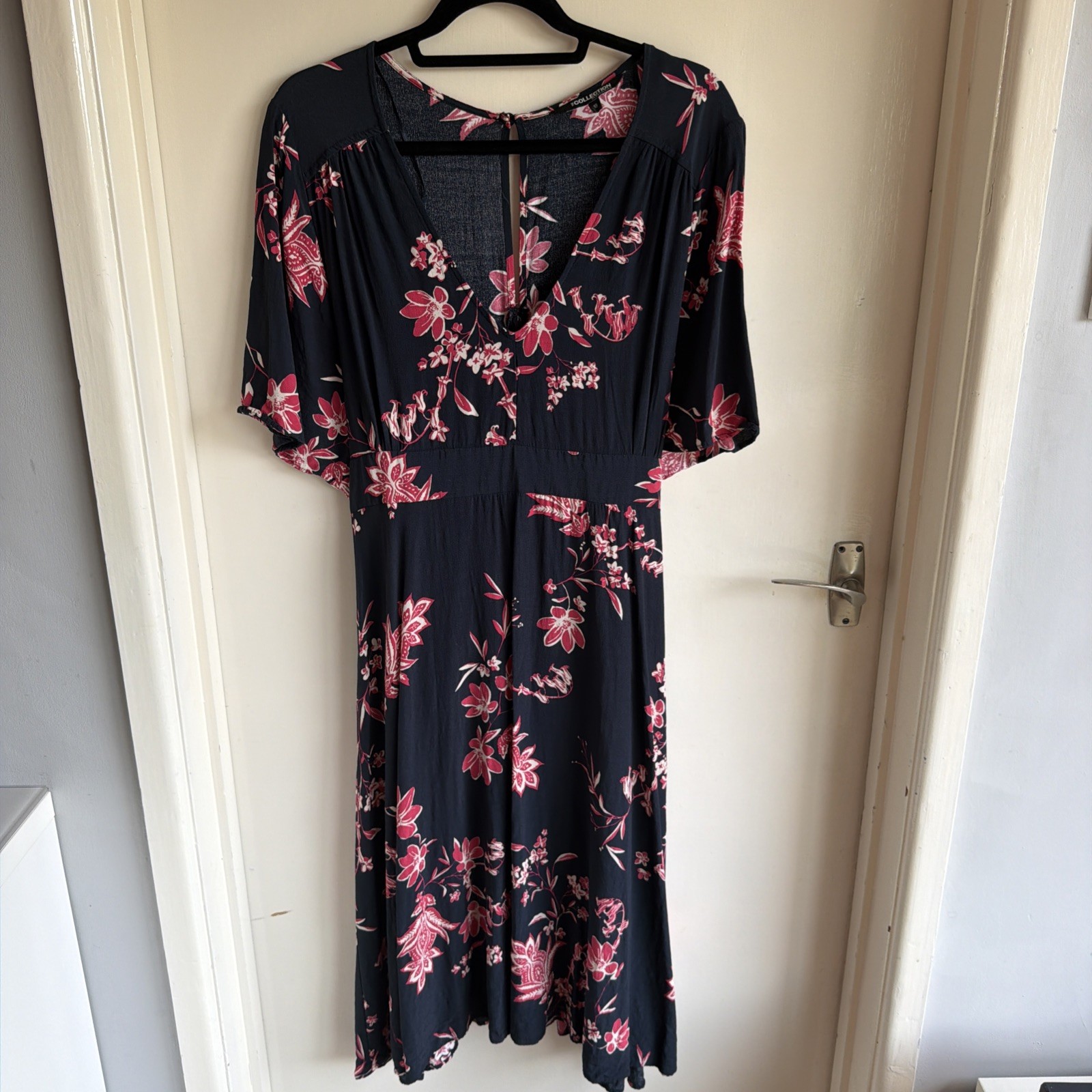 Woman’s – Debenhams The Collection Navy Blue / Pink Floral Summer Dress Size 18