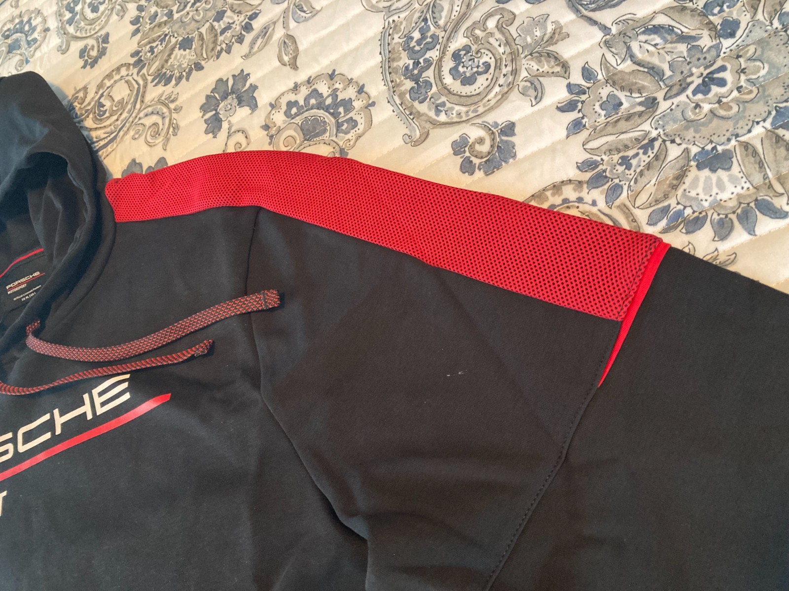 NEW IN BAG PORSCHE DESIGN MOTORSPORT LONG SLEEVED HOODIE IN EURO XL = USA L