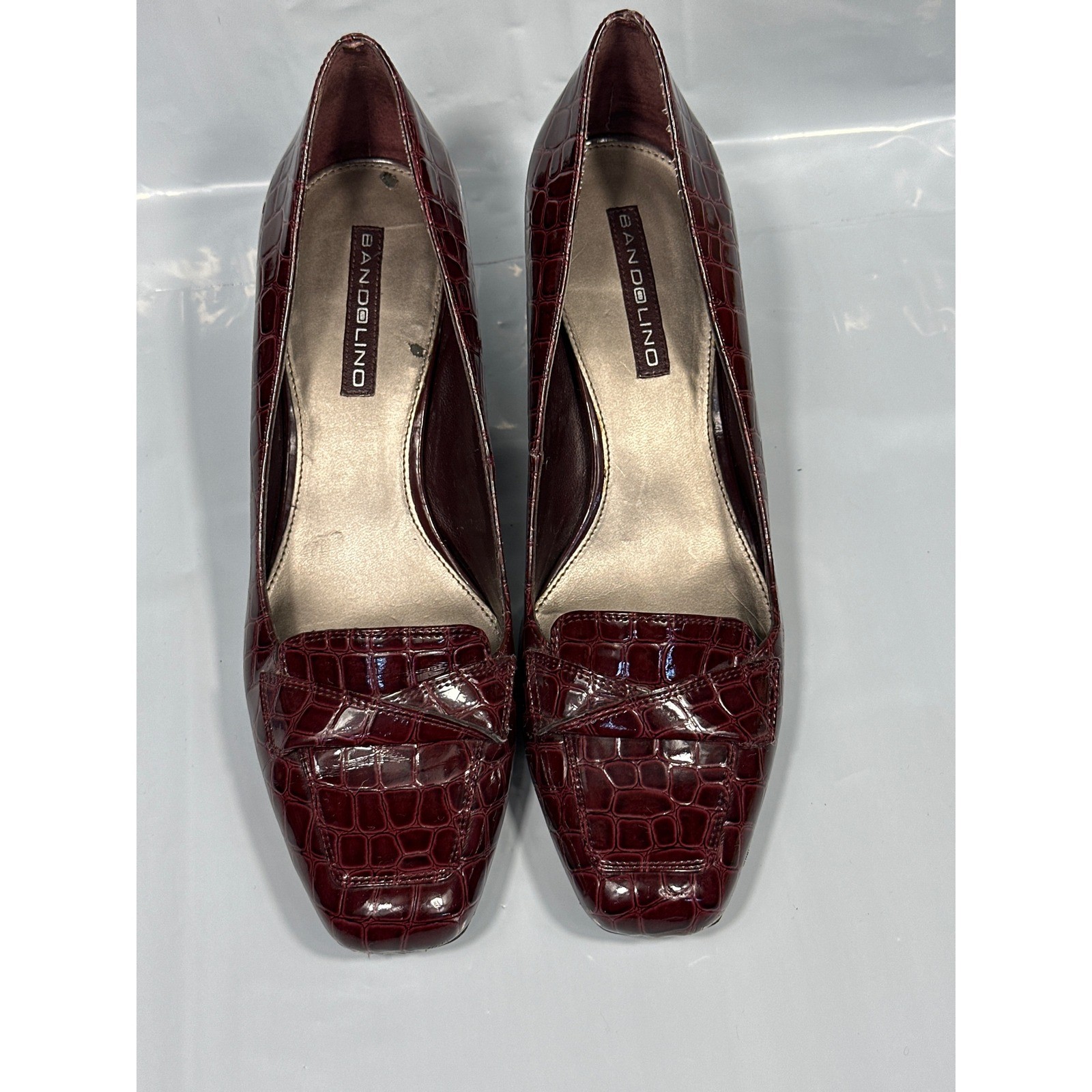 Bandolino Vintage Pumps Women 9M Burgundy Croc Embossed Patent Kitten Heel Excel