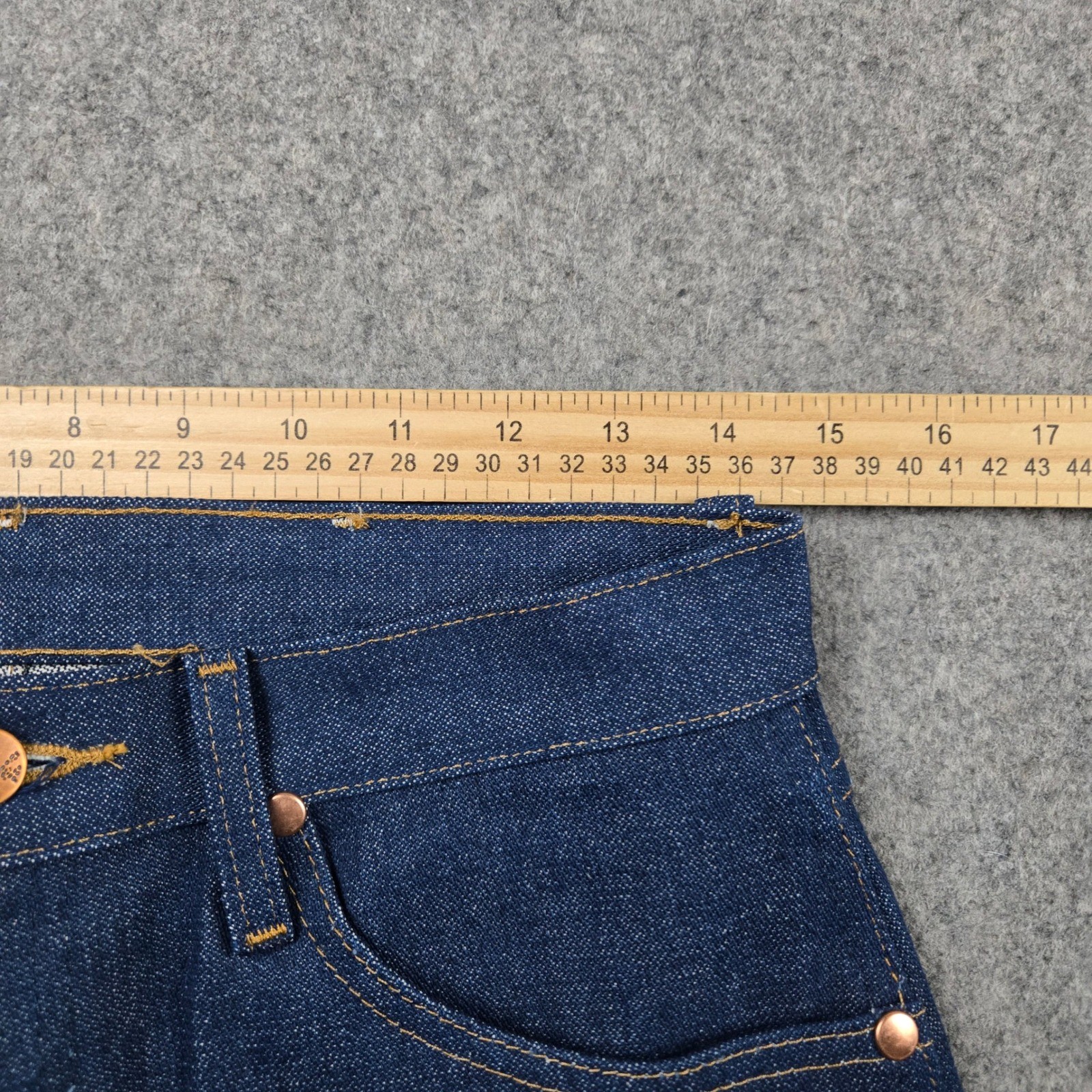 Wrangler 13MWZ Cowboy Cut Jeans Mens 29×30 Blue Denim Dark Wash Western Workwear