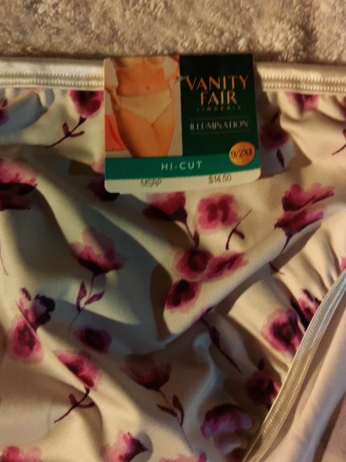 Size 9 Vanity Fair Hi-Cut Polyester Panties “Illumination” Floral