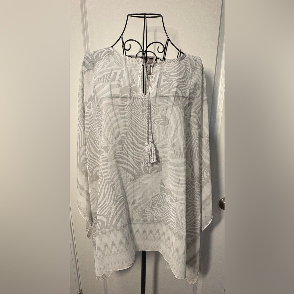 Chico’s White and Gray Zebra Inspired Sheer Dolman Sleeve Blouse