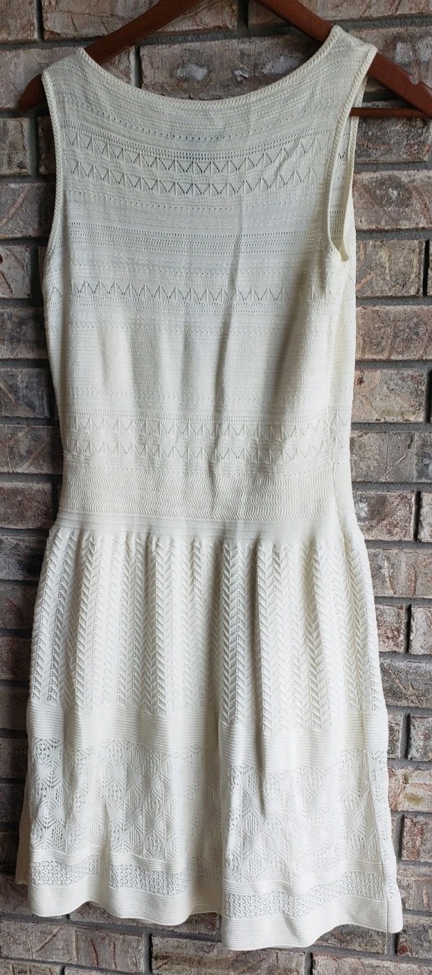 Lauren Ralph crocheted knit lvory Fit Flare Dress Size Medium Lined