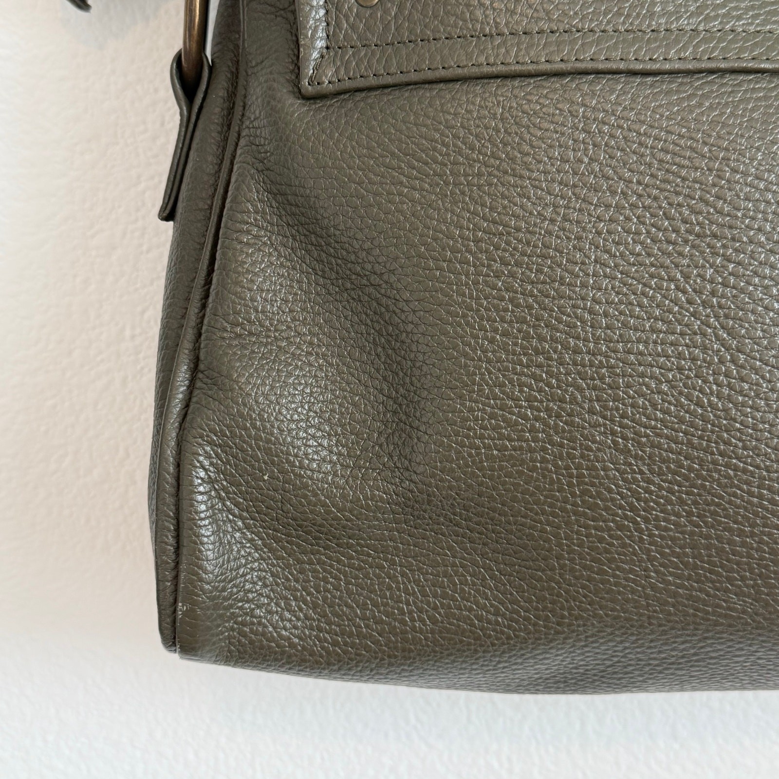 Falor Pebbled Leather Shoulder Bag Artisanal Green Boho Braided Strap Made Italy