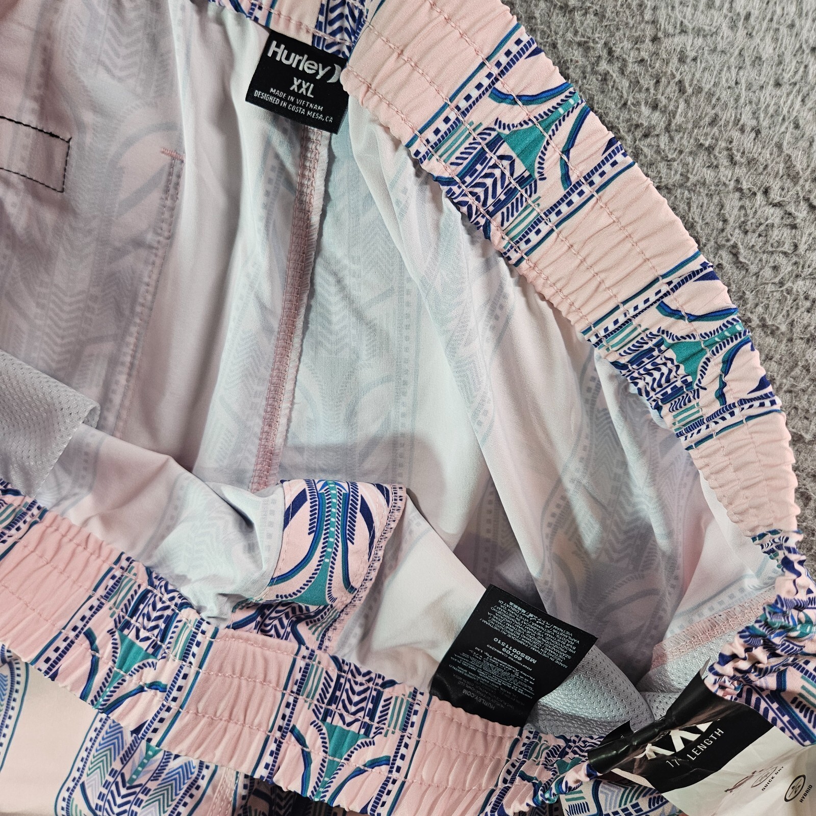 NWT Hurley Board Shorts Swim Trunks Men XXL No Liner Blue Geometric Print Pink
