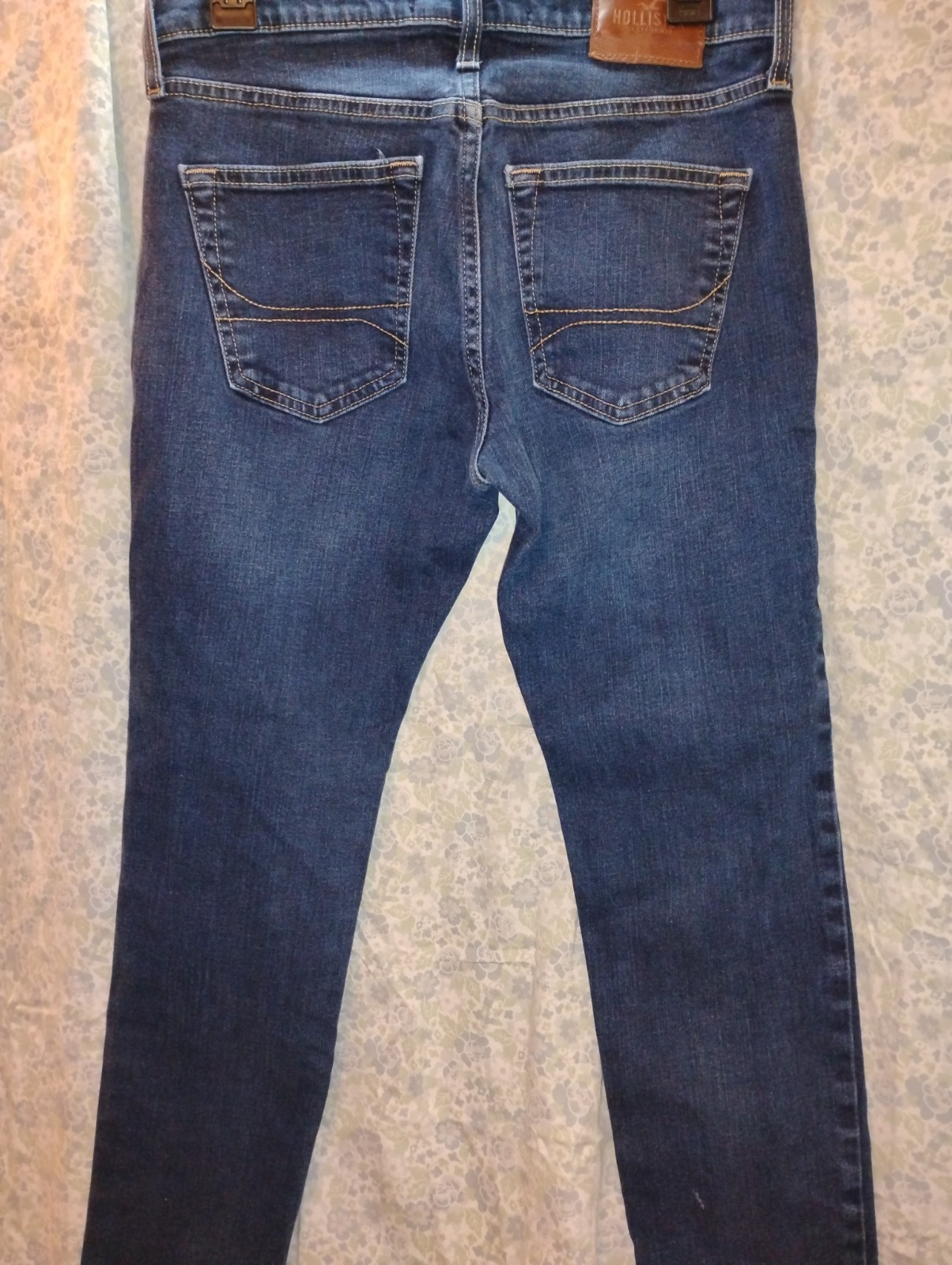Hollister Men’s size 30 x 30 Epic Flex skinny jeans
