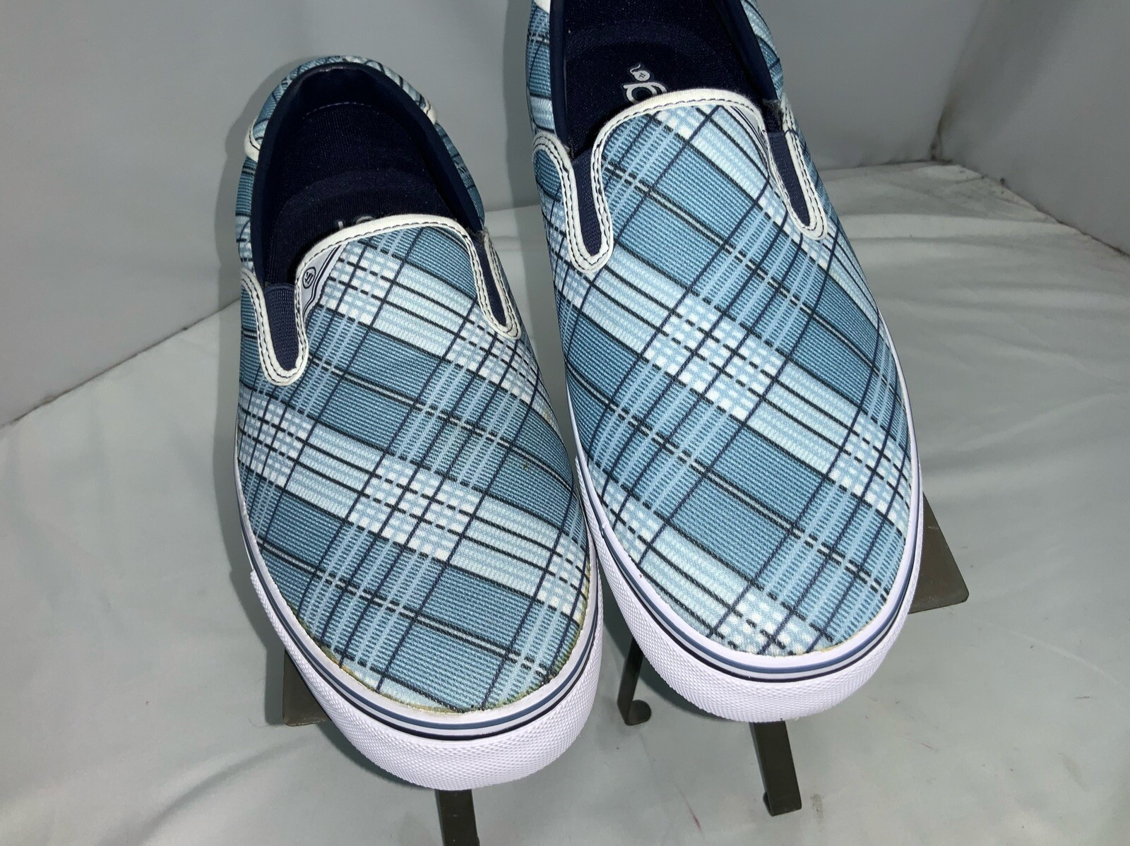 Warrior Swag Skateboard Shoes Sz 8.5 D Men Blue Plaid Slip On New YGI I1S-73