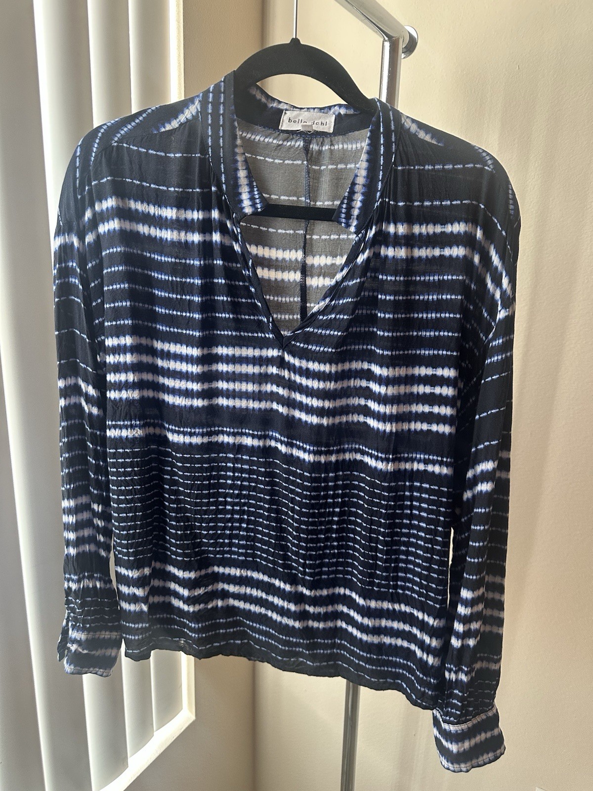 Bella Dahl Navy Blue Print Blouse, Size Medium, MADE IN USA