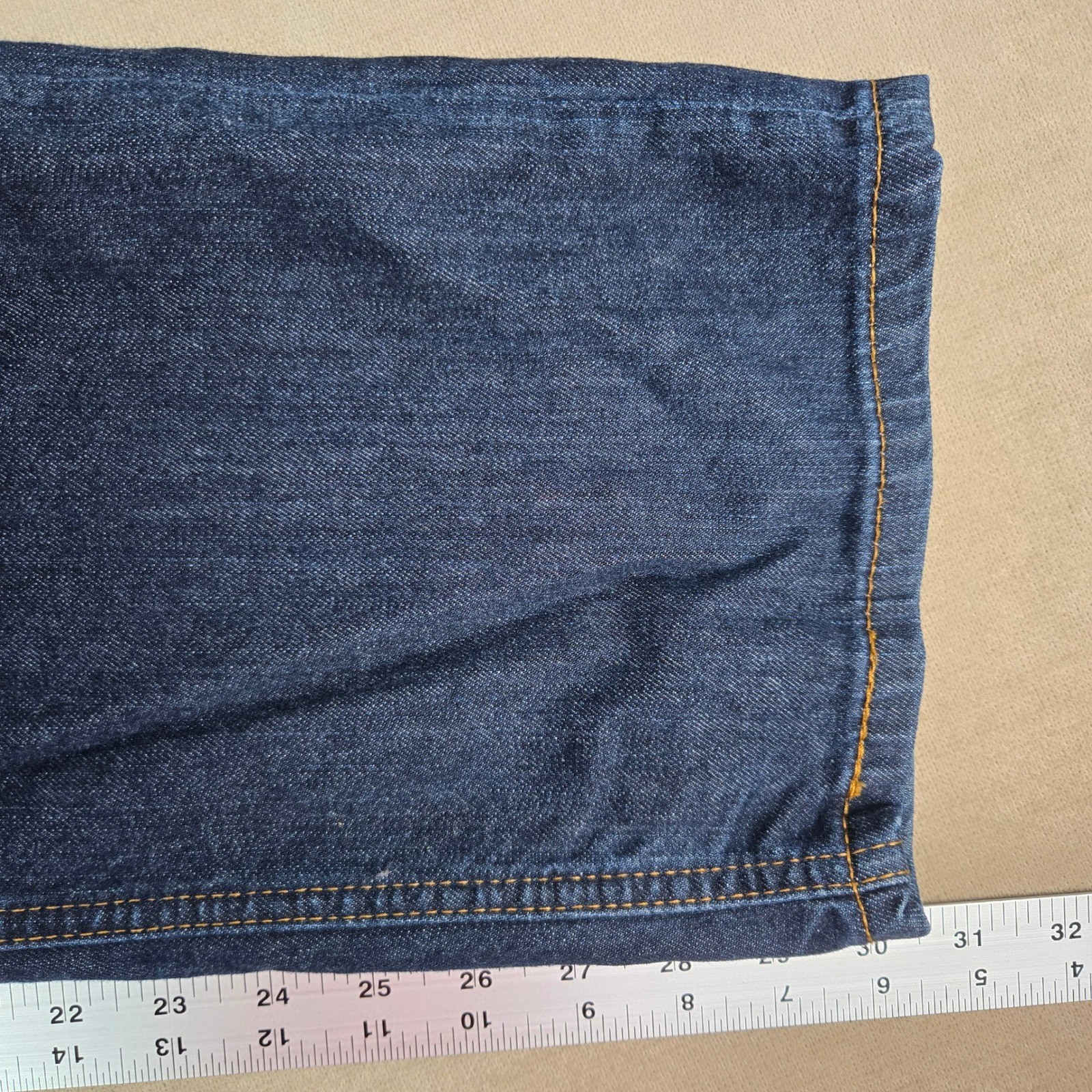 Levis 541 Athletic Taper Mens Jeans Dark Wash Blue Denim 40×32 (Measures 40×30)
