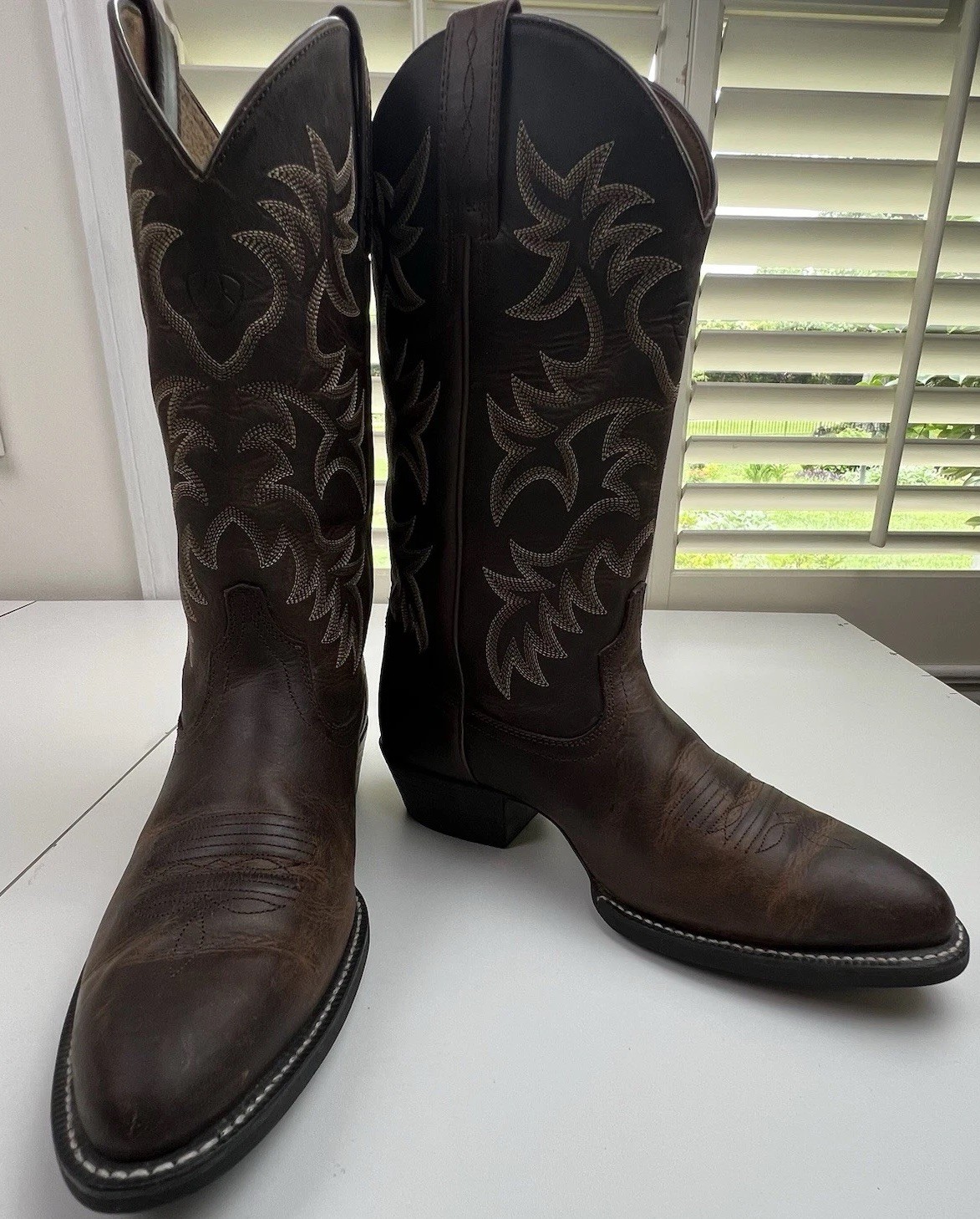 Ariat 34725 Distressed Brown Leather Cowboy Western Boots Men’s sz 8 D