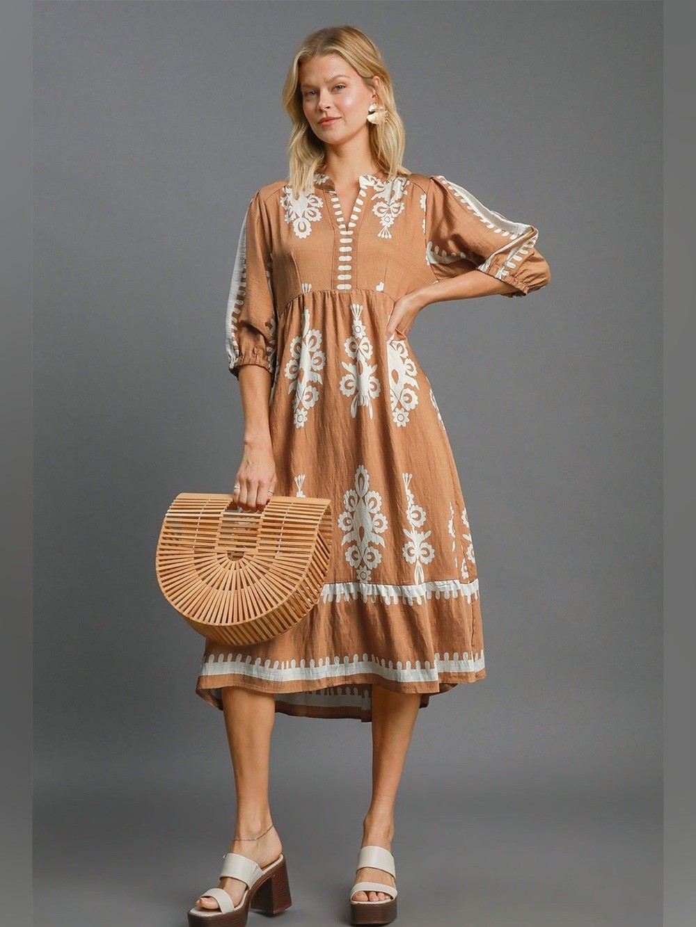 Umgee Full Size Printed Notched Midi Dress Size Large Color Is Mocha