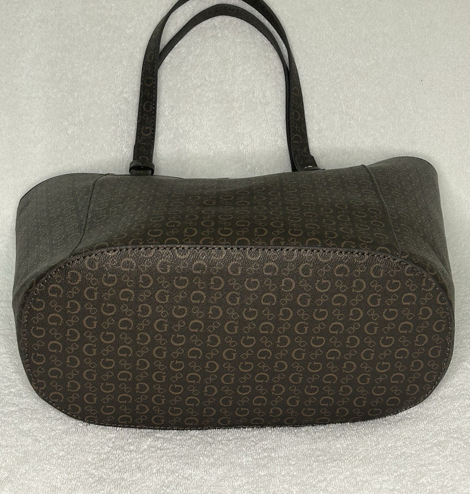 GUESS Brown Logo Tote Bag Zip Top Double Handles Silver Hardware Inner Pockets