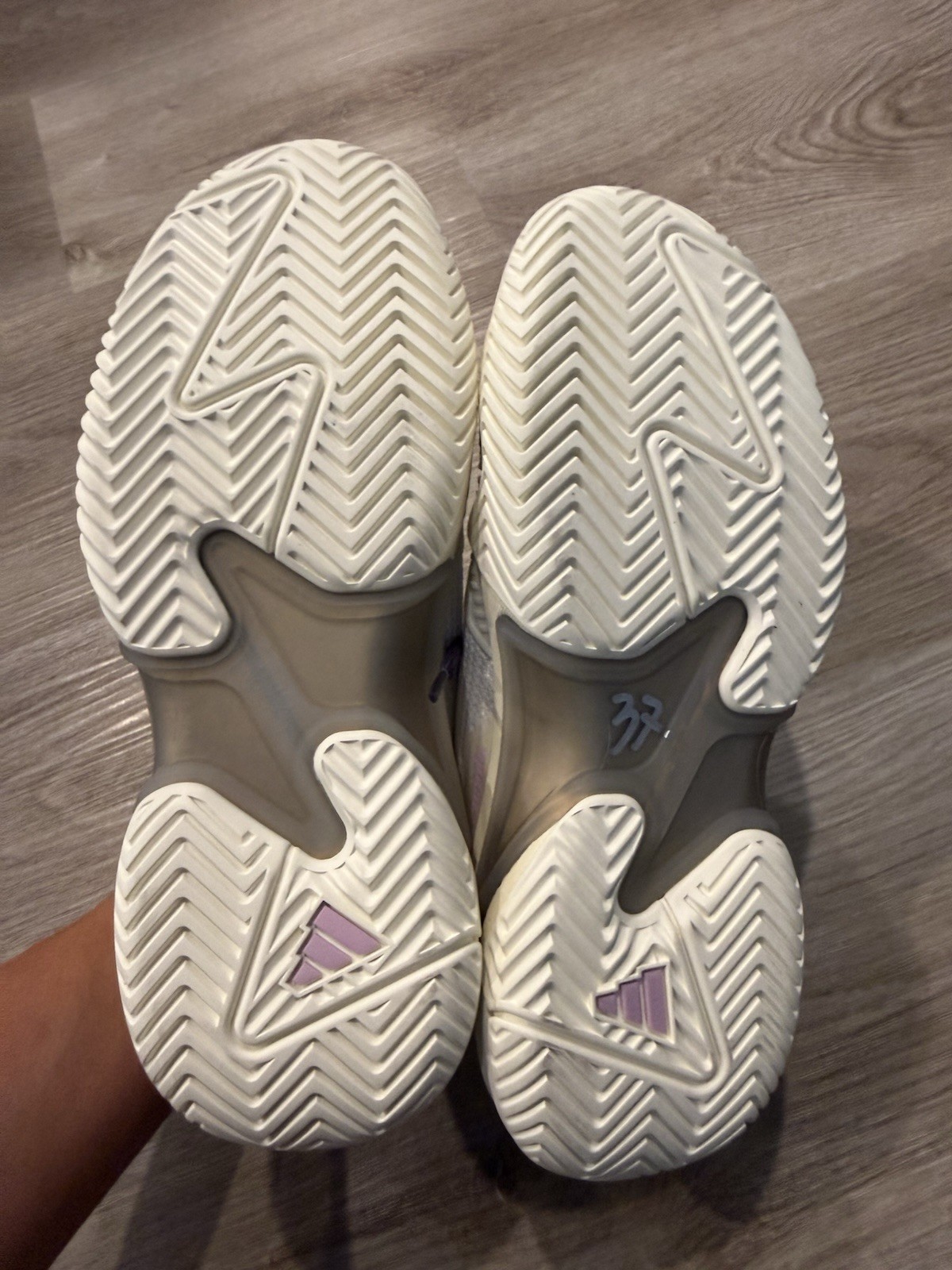 Adidas Barricade 13 Sneakers Tennis Court Shoes White Plum JR7814 Women’s Sz 7.5