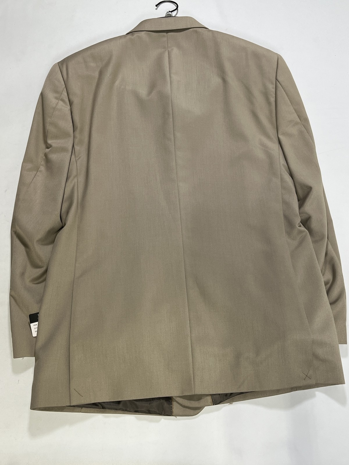 Mens Lineage Beige 3 Button Suit Size 42R 36W NEW