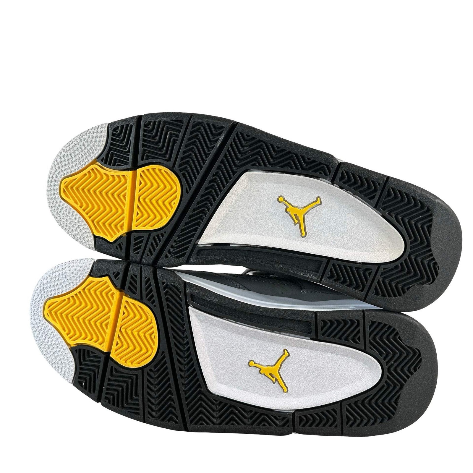 308497 007 Jordan 4 Retro Cool Grey (2019) – 7.5 M (Stain On Inner Right Foot)*