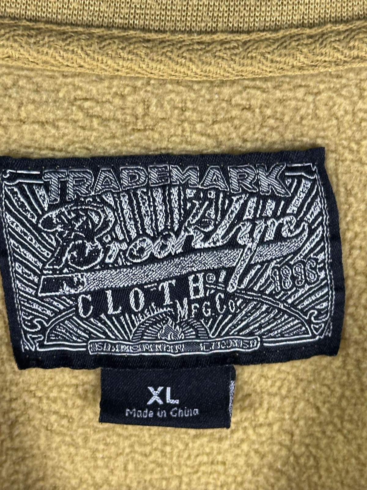 Brixton Sweatshirt Mens XL Graphic Crewneck Smell The Roses Back Print Mustard