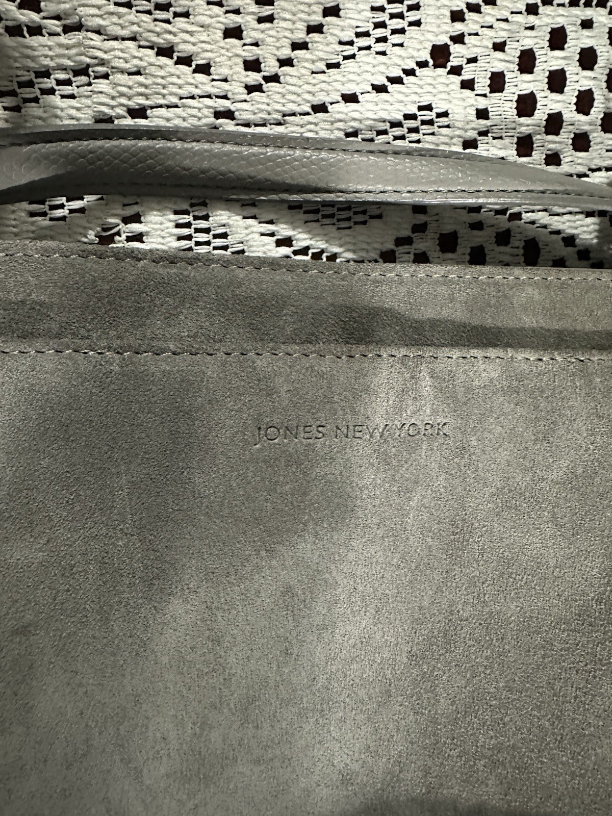 Jones New York Gray Solid Shoulder Bag Zip Closure Inner Pockets Black Lining