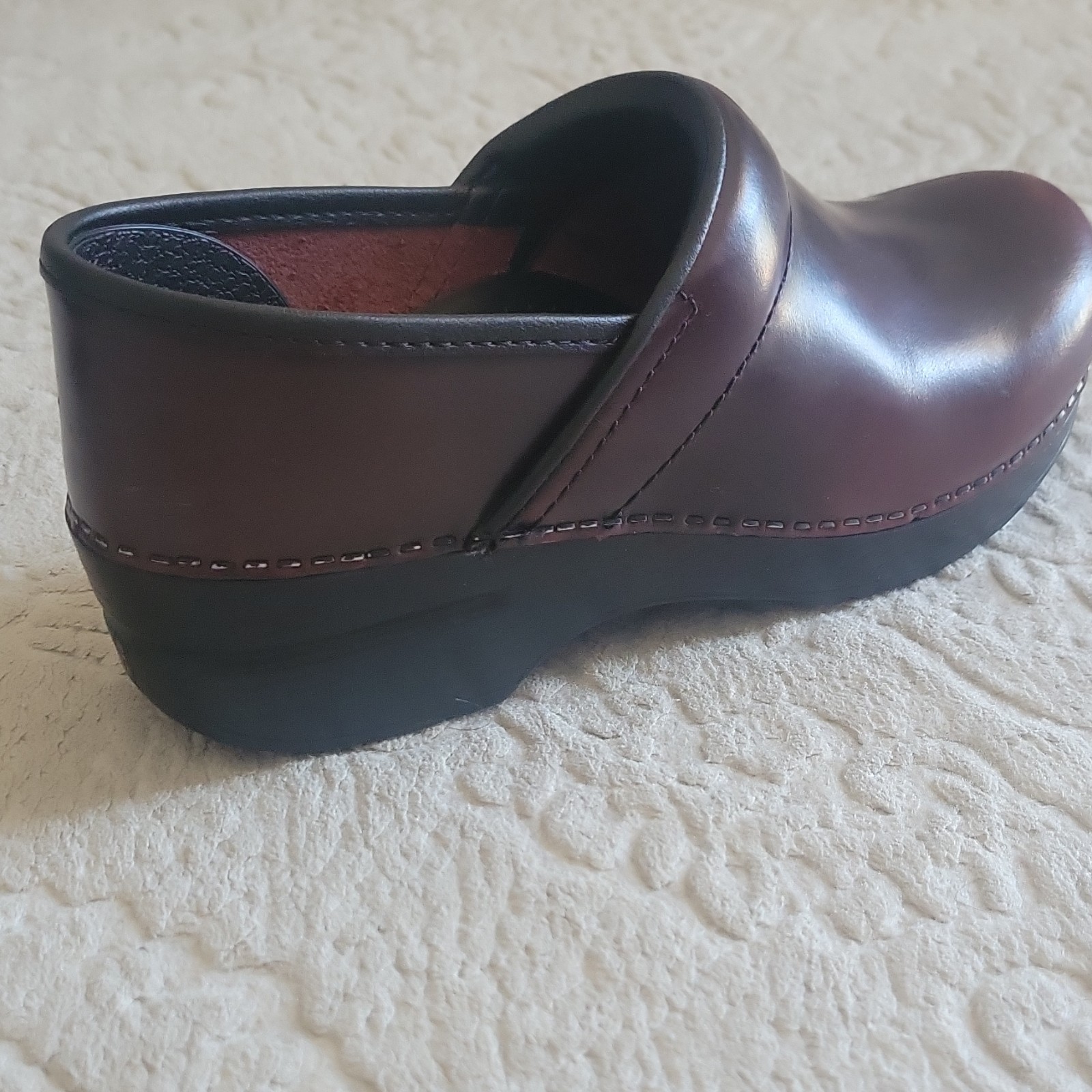 Dansko Professional Burgundy Leather Comfort ClogSlip On Wedge Heel EU 37 US 6.5