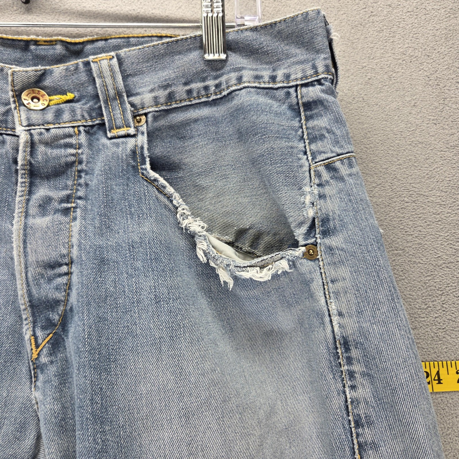 VTG Levis Engineered Jeans Mens Blue Twisted Flap Pocket Altered Hem Fits 32×30