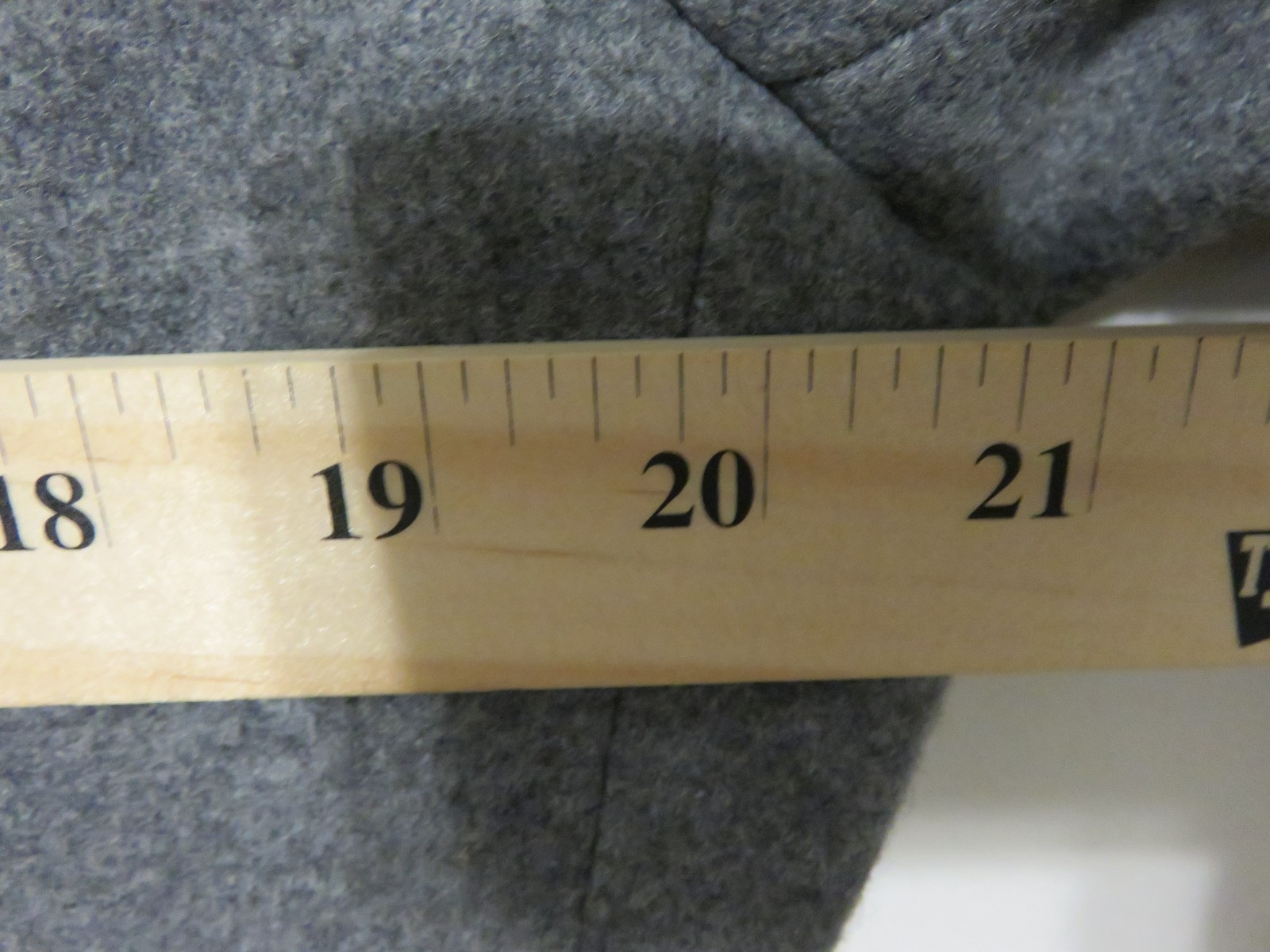Banana Republic Modern Slim Fit Wool Blazer Gray Sport Coat 44R Mario Bellucci