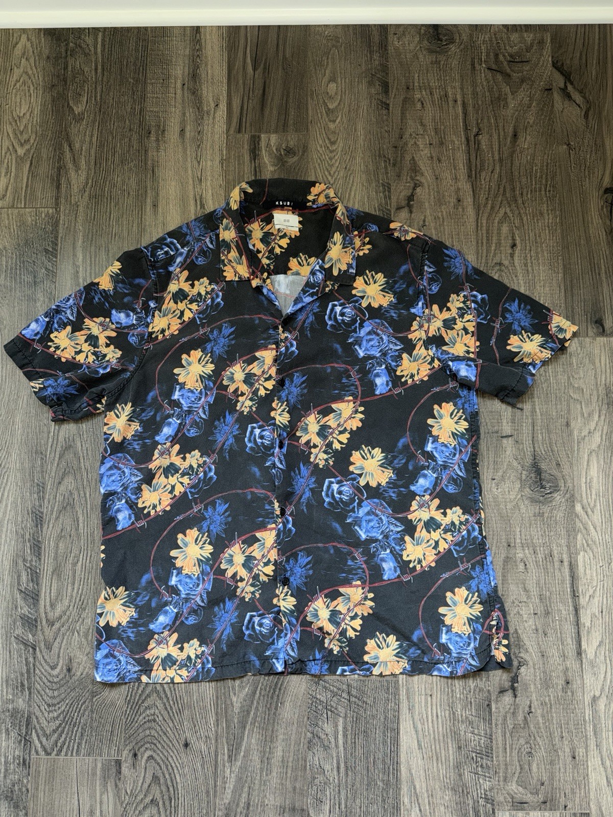 Ksubi Men’s XL Black Hawaiian Floral Button-Up Shirt Short Sleeve (a bit faded)