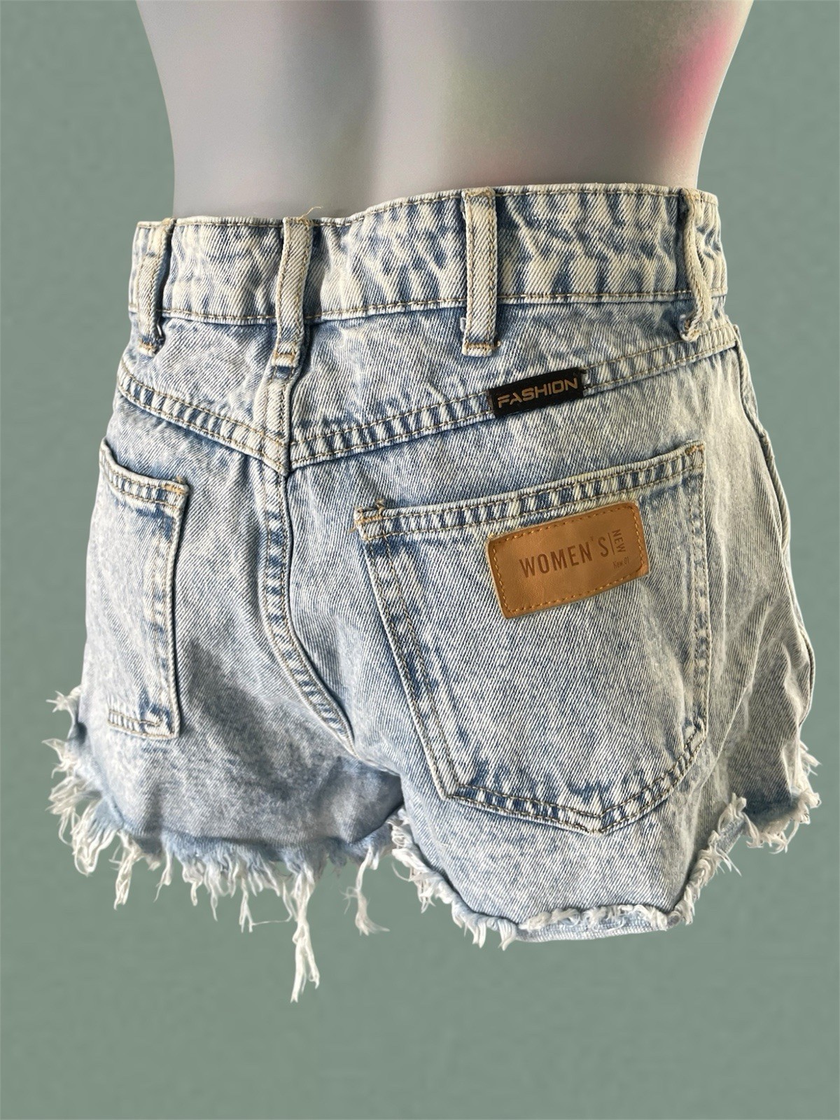 SHEIN Acid Wash Denim Shorts | Raw Hem | Size XS | Blue