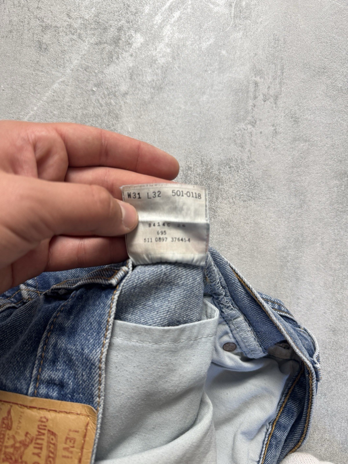 Vintage Levi’s 501 Made in USA 1997 Jeans W31 L32 Medium Wash 90s Original