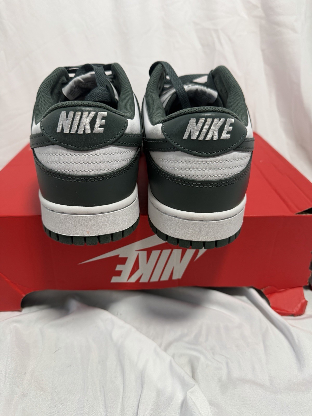 Nike Dunk Low “Vintage Green” Men’s Leather Low Top Sneakers DV0833-111