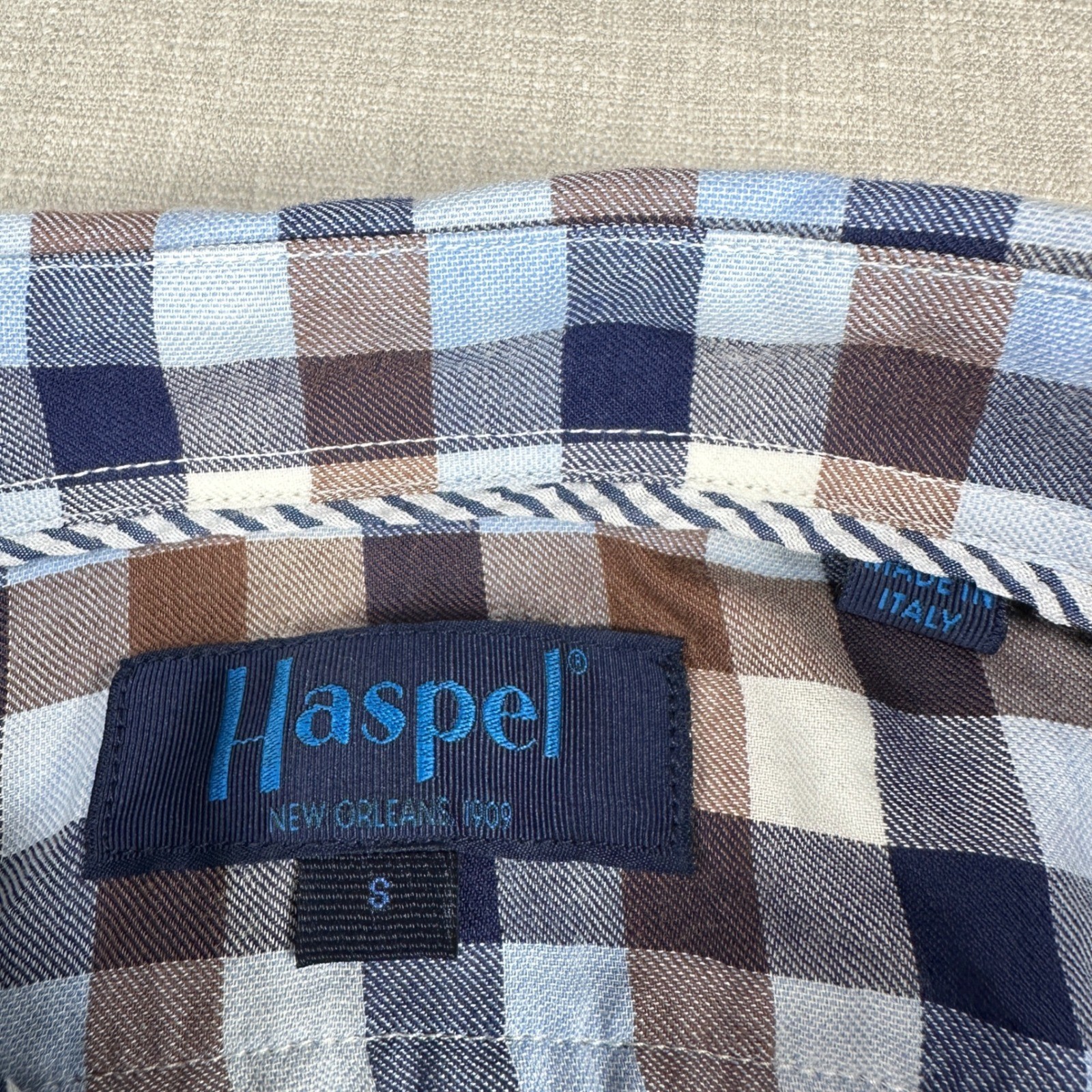 Haspel New Orleans Button Down Shirt Mens Small Blue Brown Gingham Plaid Cotton