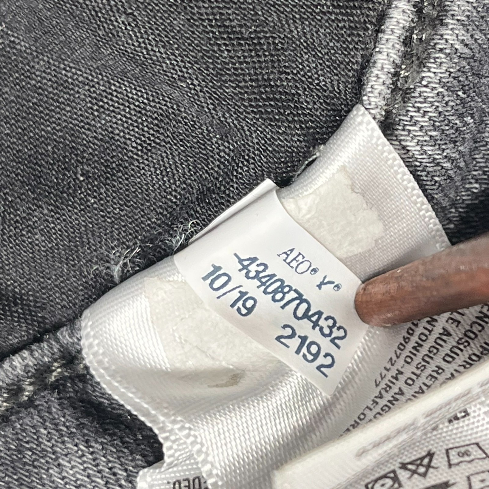 American Eagle Super Hi Rise Jegging Women’s 8 Long Distressed Flame Hem Pockets