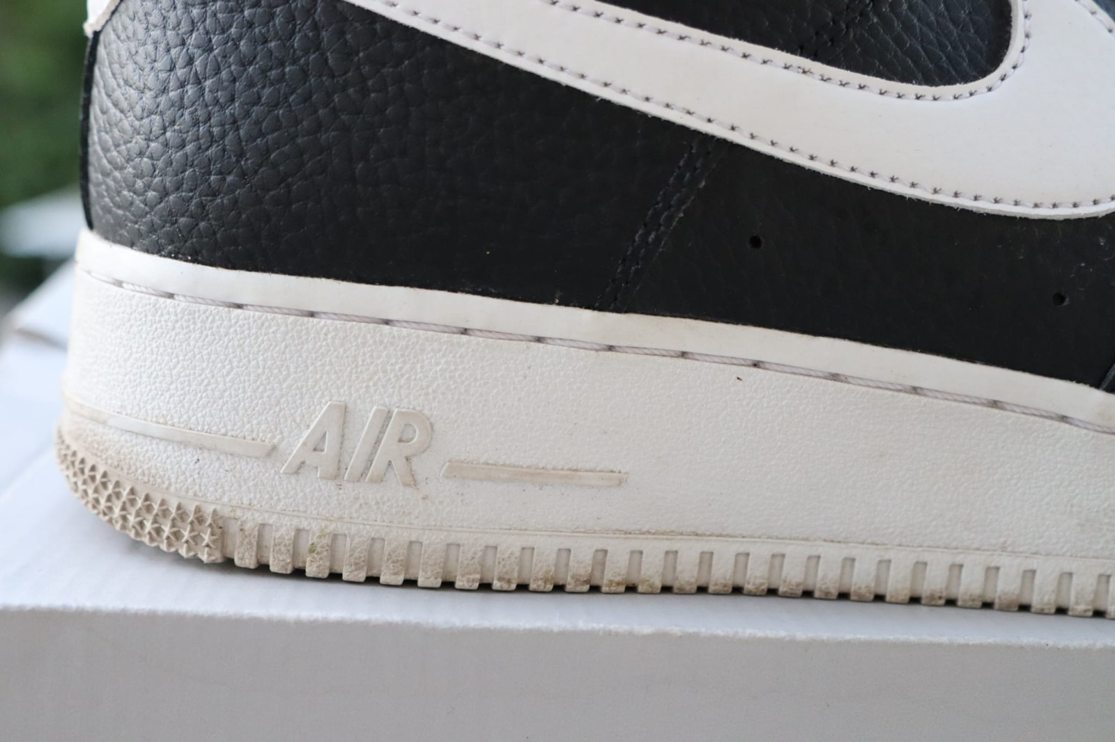 Nike Air Force 1 ’07 Black White Low Top Sneakers Men’s US 9.5 EU 43 Leather