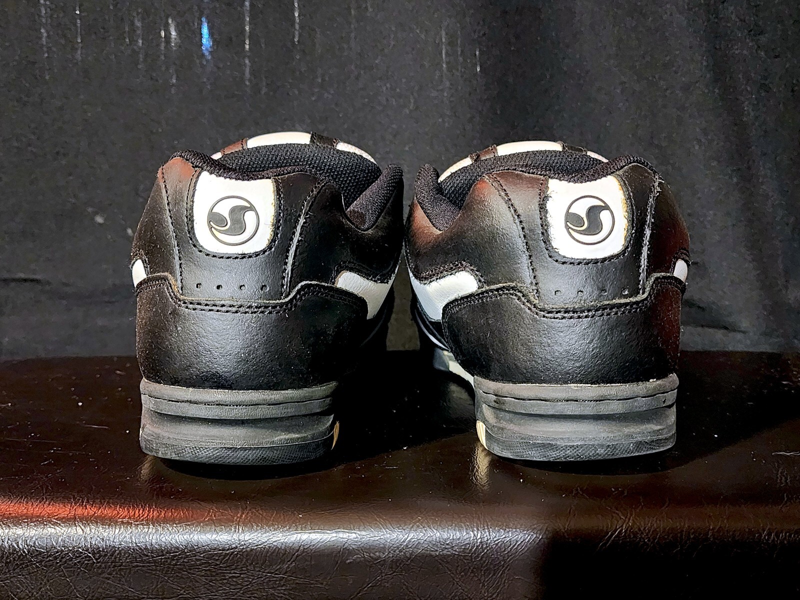 2005 Vintage DVS Berra 4 – Black/White – Size 9.5 *Exclusive* Bexley, Militia