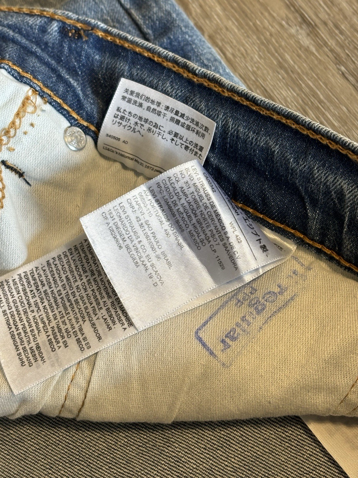Levis 541 Athletic Taper Mens Jeans 54×32 Light Wash Blue Stretch Flex NEW READ