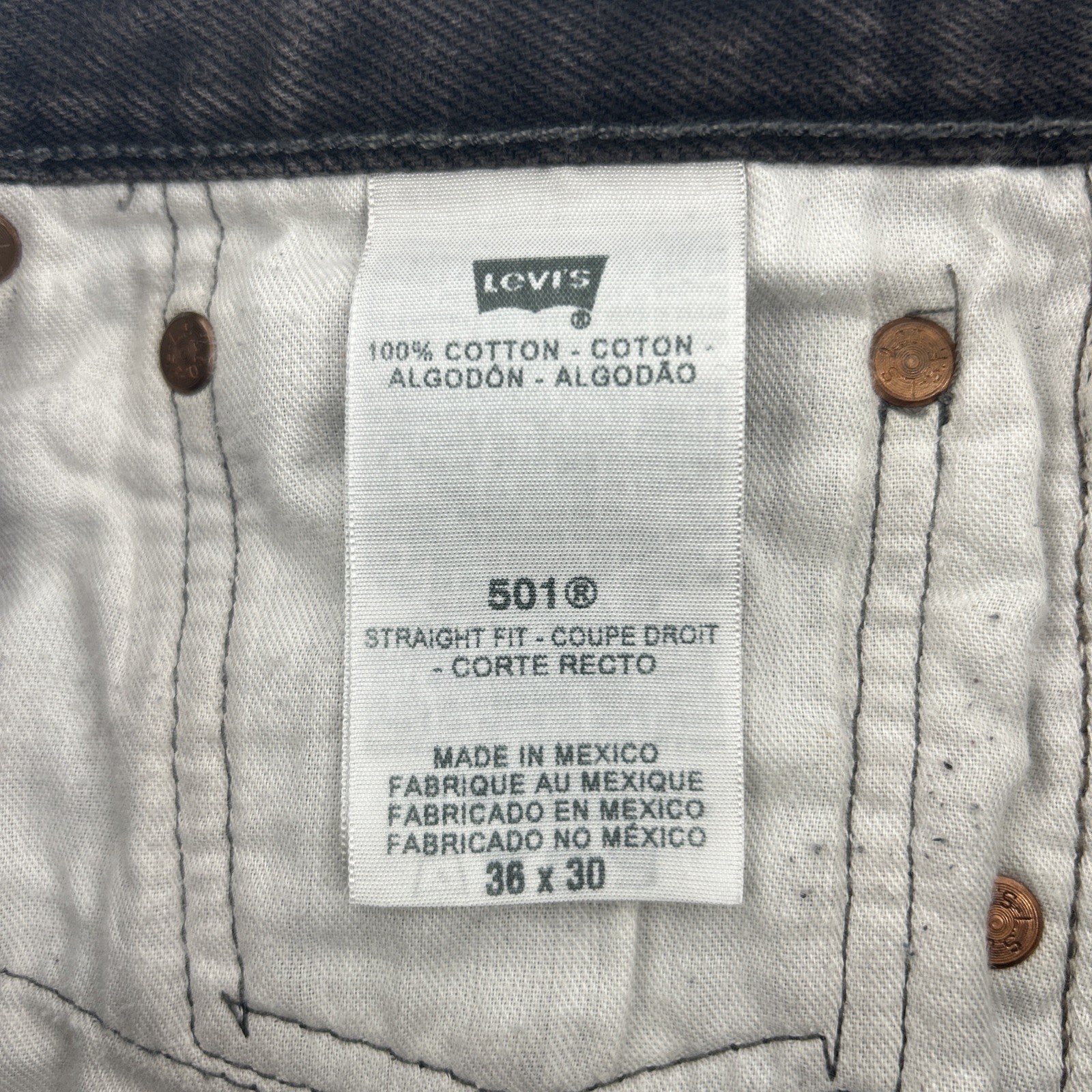 Vintage Levi’s 501XX Button Fly Jeans Mens 36 Black Wash Distressed Y2K
