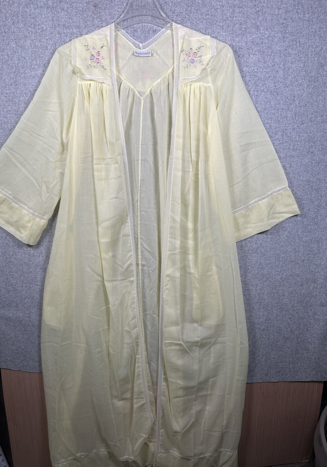 Vintage Diane Von Furstenburg Robe Nightgown Yellow Embroidered Flowers Light