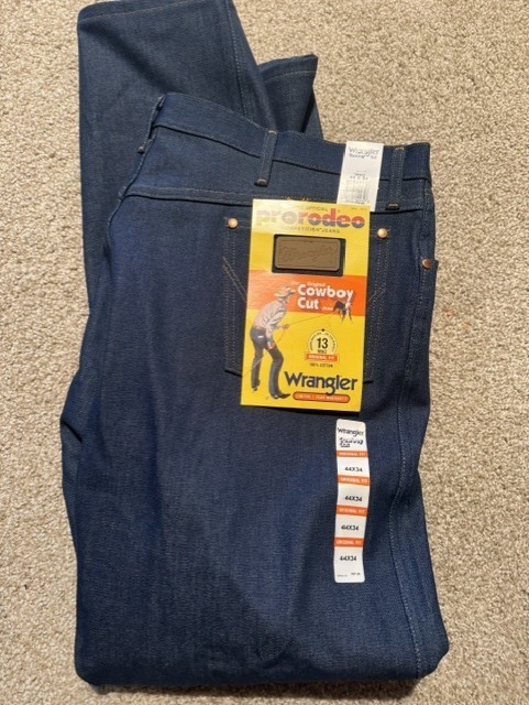 Wrangler Blue Jeans Cowboy Cut Size 44X 34 New with tags