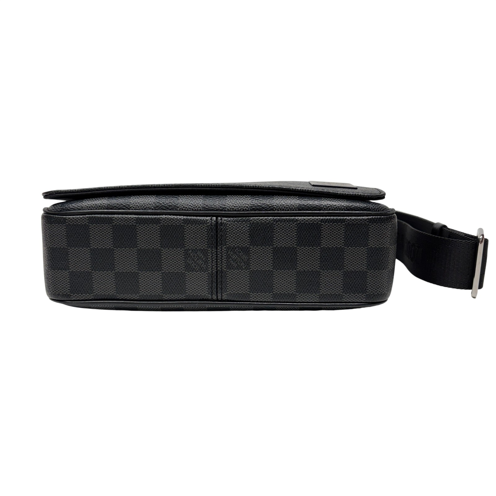 Louis Vuitton N42710 District PM Damier Graphite Canvas Bag 10.2″ x 7.9″ x 2.8″